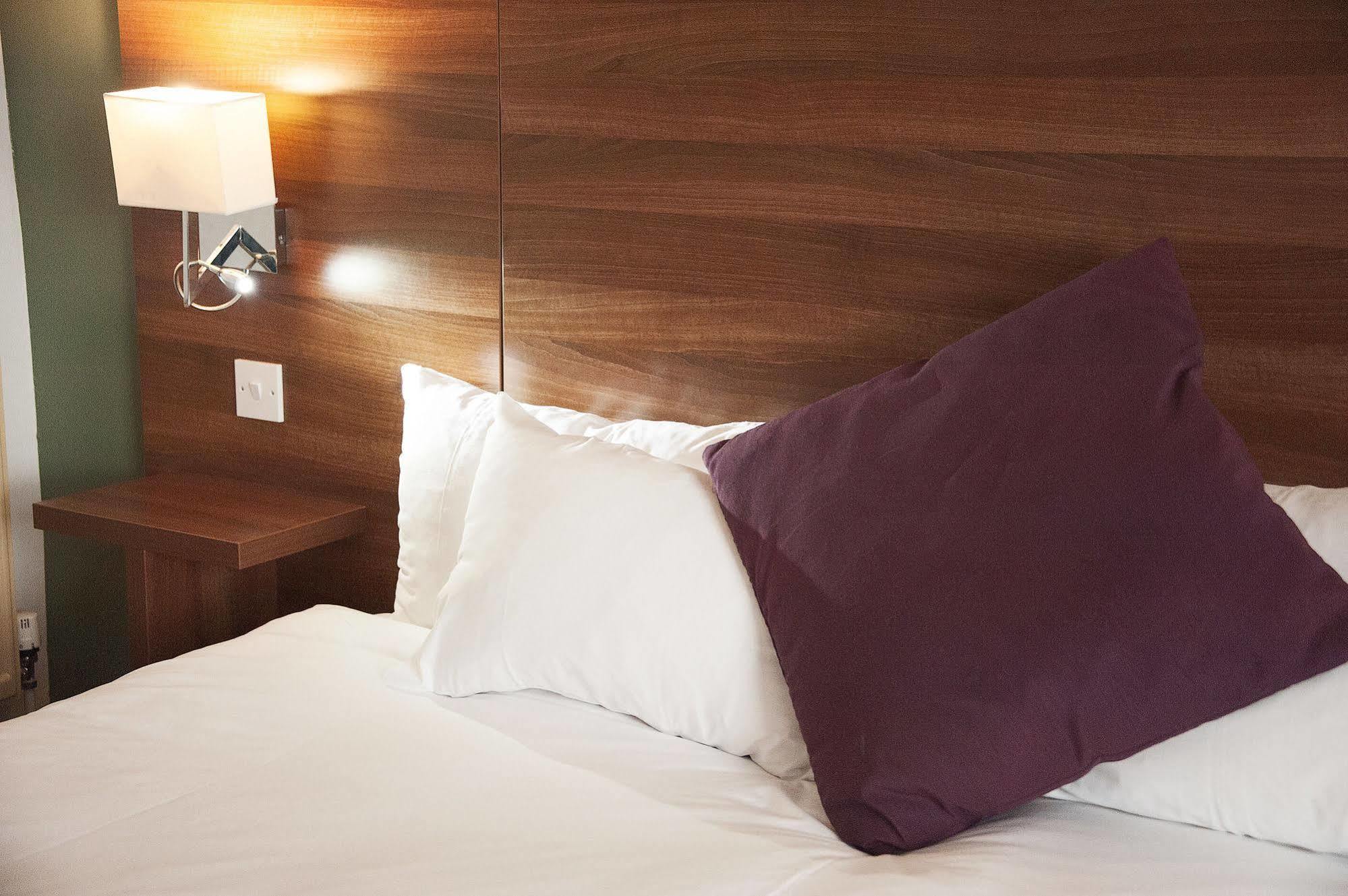 Yorkshire Gateway Hotel South Milford Extérieur photo