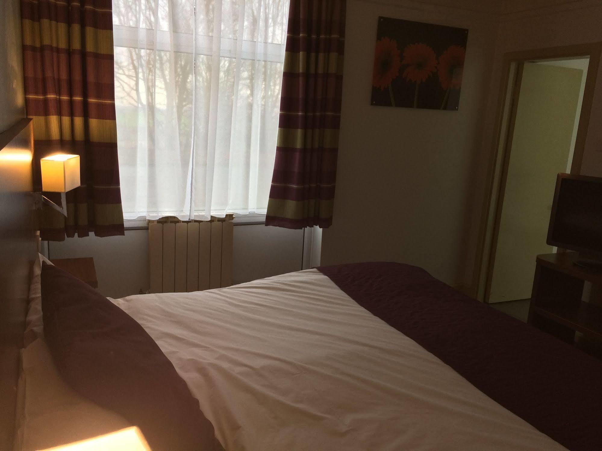 Yorkshire Gateway Hotel South Milford Extérieur photo