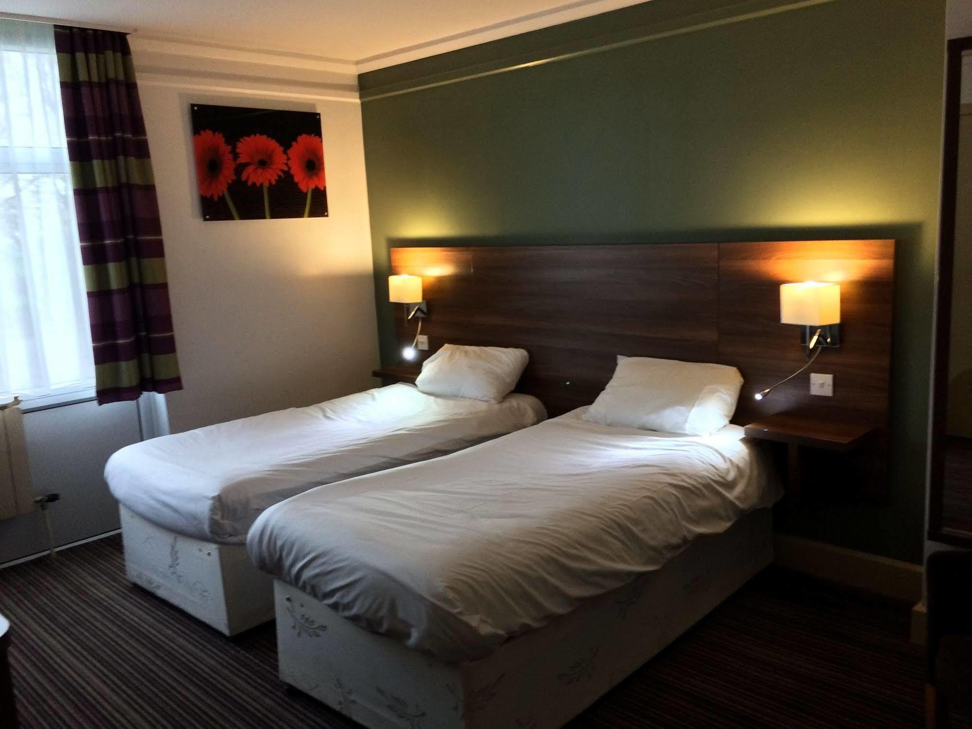 Yorkshire Gateway Hotel South Milford Extérieur photo